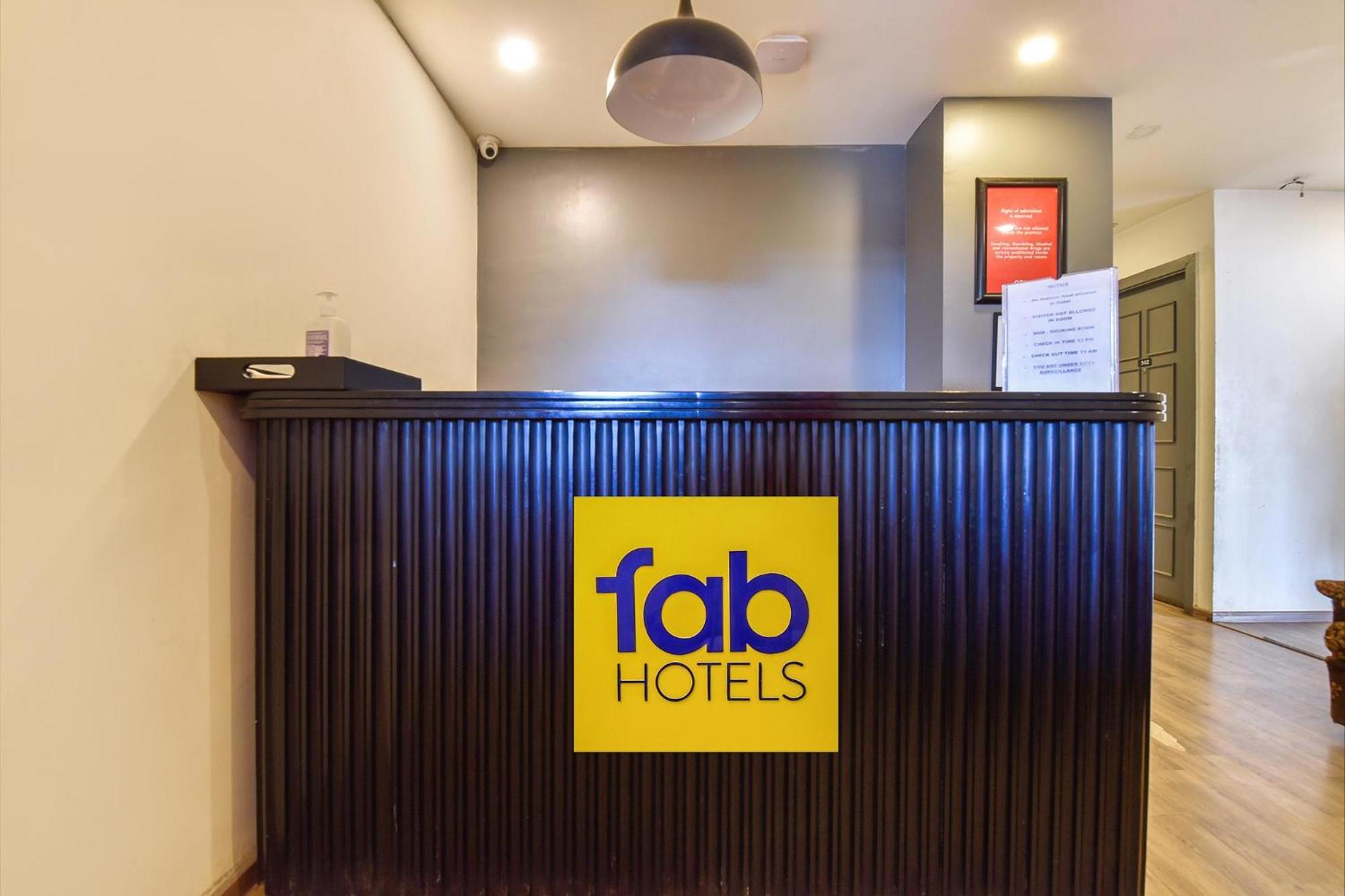Fabhotel Ny Townhouse Ahmedabad Exteriör bild