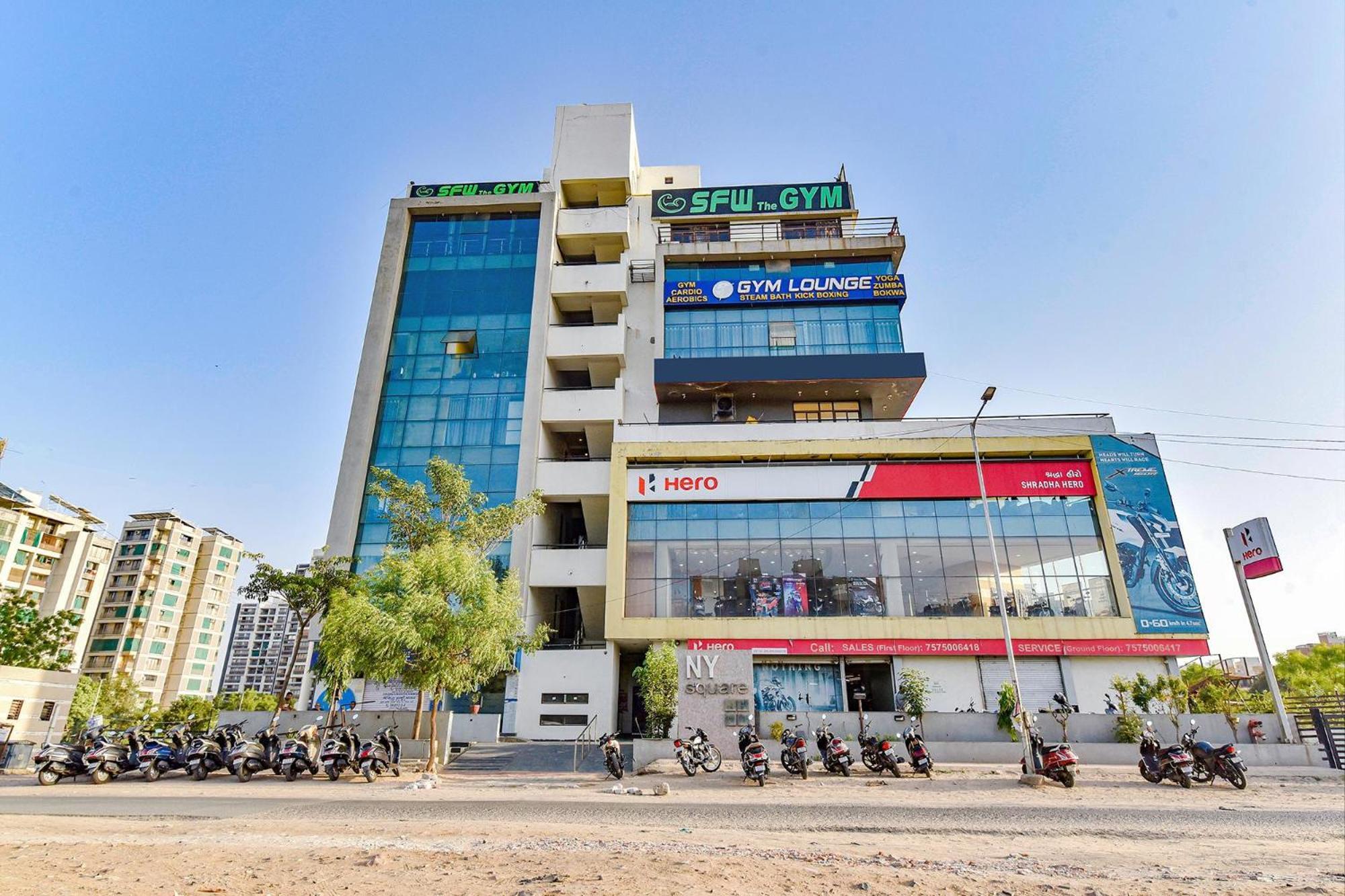 Fabhotel Ny Townhouse Ahmedabad Exteriör bild