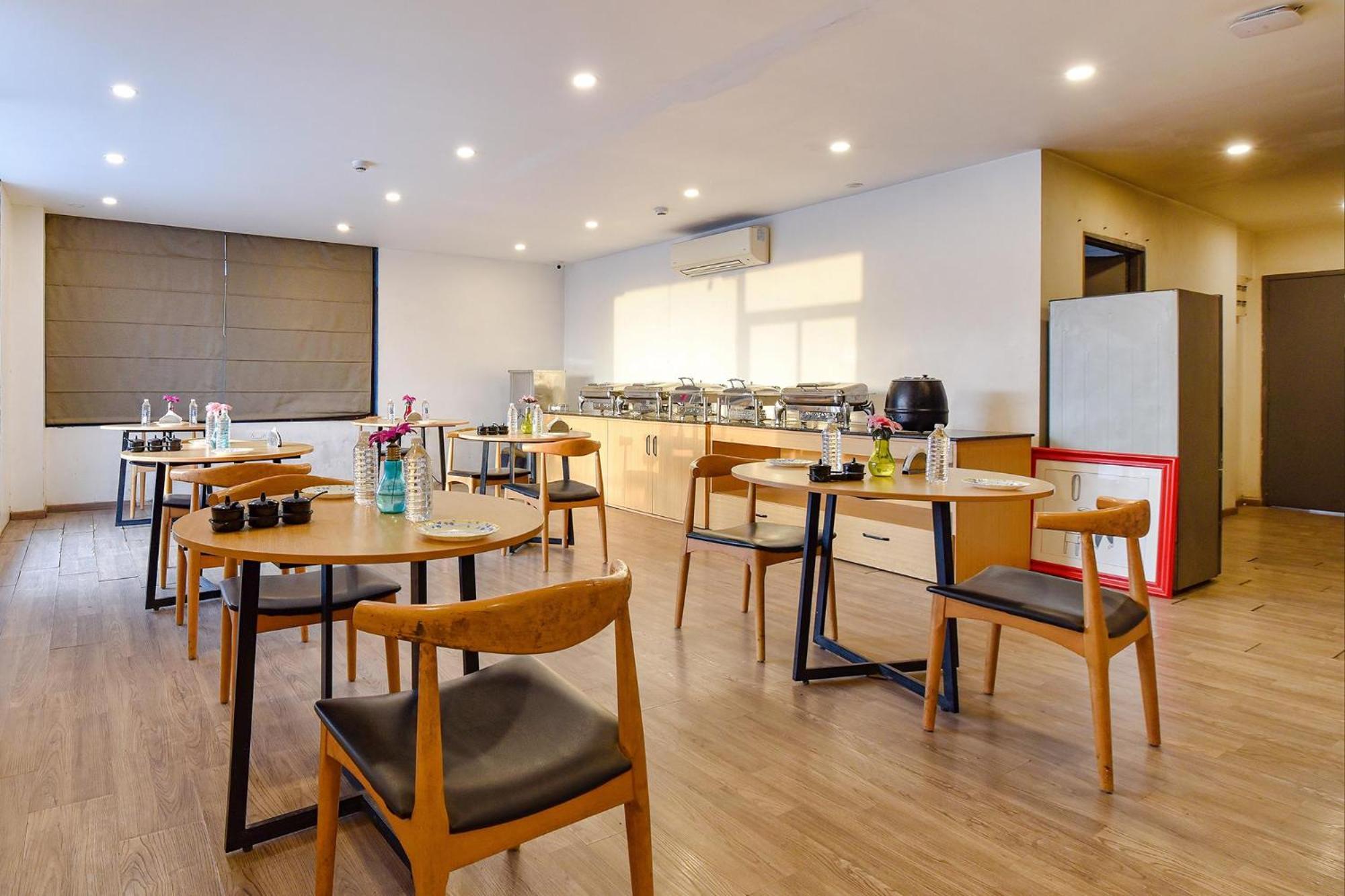 Fabhotel Ny Townhouse Ahmedabad Exteriör bild